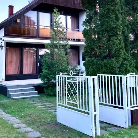 In - Balaton 20220 * Szántód